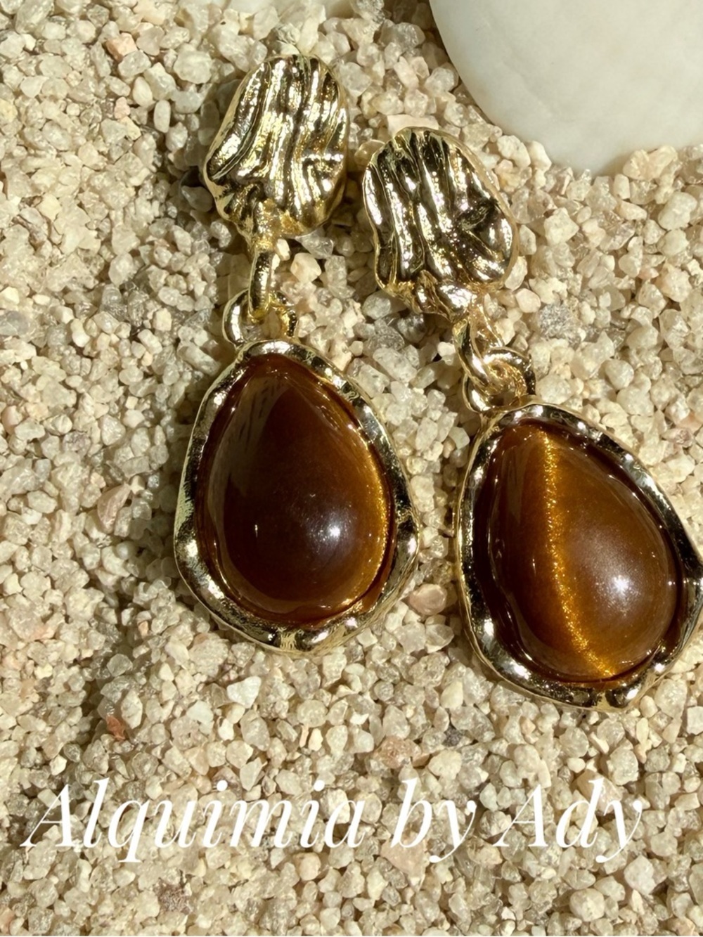 Alquimia Gold and Amber Brown Teardrop Earrings